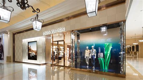 louis vuitton macau four seasons men's|Louis Vuitton Macau Four Seasons Men's.